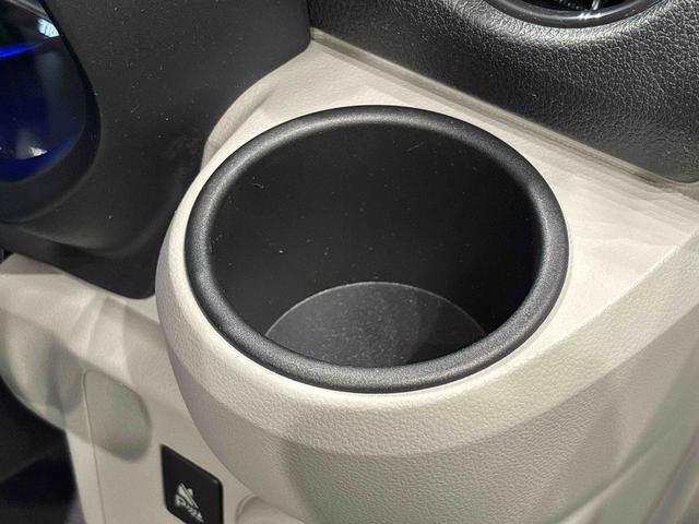 ミライースX SAIII LEDヘッドライト コーナーセンサーセキュリティアラーム 14インチフルホイールキャップ キーレスエントリー 電動格納式ドアミラー ショツピングフック マニュアルエアコン(広島県)の中古車