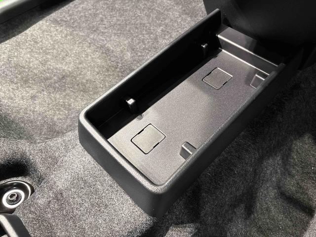 ミライースX SAIII LEDヘッドライト コーナーセンサーセキュリティアラーム 14インチフルホイールキャップ キーレスエントリー 電動格納式ドアミラー ショツピングフック マニュアルエアコン(広島県)の中古車