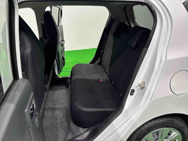 ミライースX SAIII LEDヘッドライト コーナーセンサーセキュリティアラーム 14インチフルホイールキャップ キーレスエントリー 電動格納式ドアミラー ショツピングフック マニュアルエアコン(広島県)の中古車