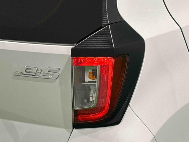 ミライースX SAIII LEDヘッドライト コーナーセンサーセキュリティアラーム 14インチフルホイールキャップ キーレスエントリー 電動格納式ドアミラー ショツピングフック マニュアルエアコン(広島県)の中古車