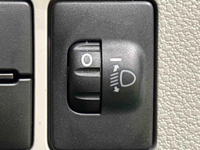 ミライースX SAIII LEDヘッドライトLEDヘッドランプ セキュリティアラーム コーナーセンサー 14インチフルホイールキャップ キーレスエントリー 電動格納式ドアミラー ショツピングフック マニュアルエアコン(広島県)の中古車