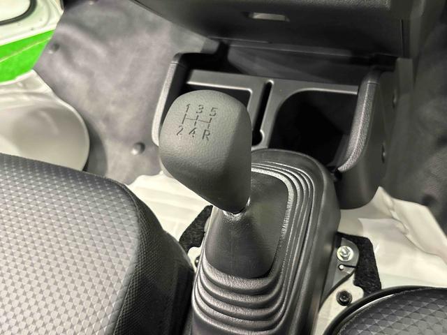 ハイゼットトラックスタンダード 4WD オートライト 予防安全機能スマアシトップシェイドガラス 運転席SRSエアバック バックソナー 電動式パワーステアリング AM/FMラジオ あゆみ板掛けテールゲート VSC&TRC(広島県)の中古車