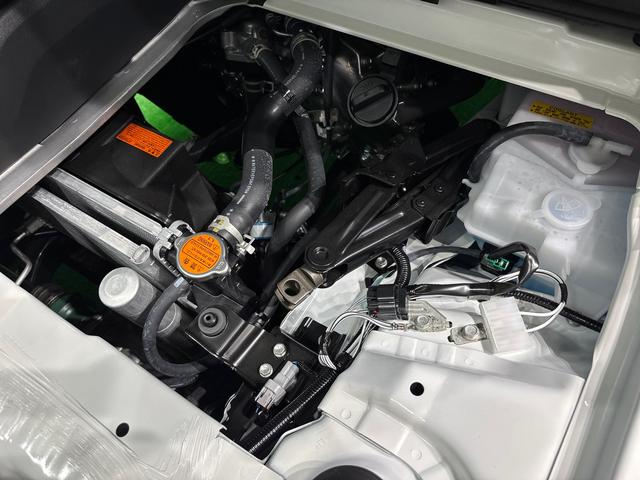 ハイゼットトラックスタンダード 4WD オートライト 予防安全機能スマアシトップシェイドガラス 運転席SRSエアバック バックソナー 電動式パワーステアリング AM/FMラジオ あゆみ板掛けテールゲート VSC&TRC(広島県)の中古車