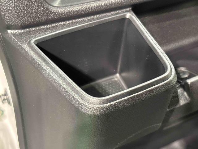 ハイゼットカーゴDX 4WD オートライト リヤスモークガラス キーレス手引き式サイドブレーキ トップシェイドガラス オーバーヘッドシェルフ リヤワイパー スペアタイヤ AMFMラジオ オートライト アイドリングストップ 次世代スマートアシスト(広島県)の中古車
