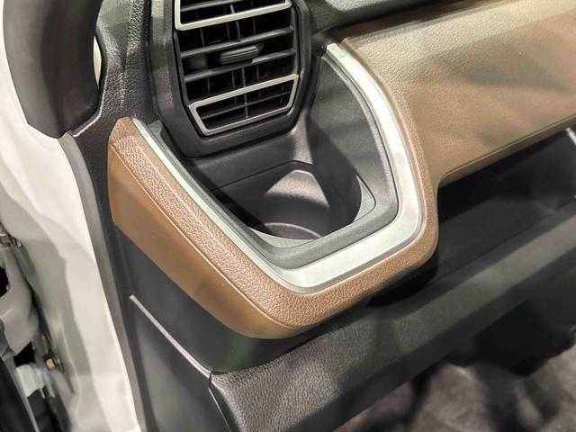 ムーヴG 左側パワースライドドア 電子パーキングブレーキLEDオートハイビーム・フォグランプ 運転席シートリフター アルミホイール オートライト プッシュボタンスタート セキュリティアラーム スーパーUV&IRカットガラス 電動パーキングブレーキ(広島県)の中古車