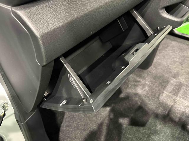 ムーヴG 左側パワースライドドア 電子パーキングブレーキLEDオートハイビーム・フォグランプ 運転席シートリフター アルミホイール オートライト プッシュボタンスタート セキュリティアラーム スーパーUV&IRカットガラス 電動パーキングブレーキ(広島県)の中古車