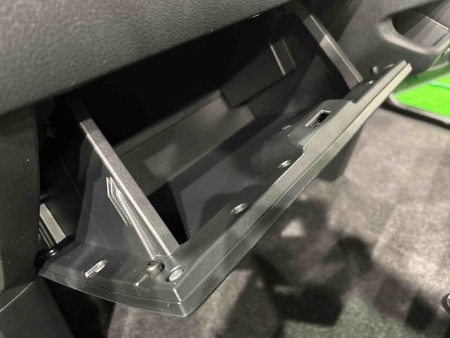 ムーヴRSLEDオートライト・フォグランプ 電動パーキングブレーキ プッシュボタンスタート セキュリティアラーム バックカメラ 両側パワースライドドアウエルカムオープン機能 オート電動格納式ドアミラー(広島県)の中古車