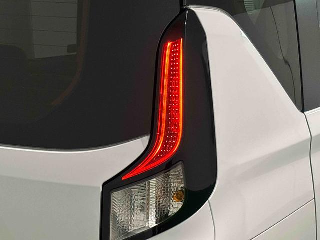 ムーヴRS バックモニター 電動スライドドア 電動格納ドアミラーLEDオートライト・フォグランプ 電動パーキングブレーキ プッシュボタンスタート セキュリティアラーム バックカメラ 両側電動スライドドア オート電動格納式ドアミラー(広島県)の中古車