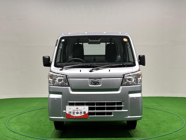 ハイゼットトラックスタンダード 4WD AM/FMラジオ スペアタイヤハロゲンヘッドランプ マニュアルレベリング機能付きオートライト マニュアルエアコン ガードフレーム サイドアンダーミラー付きドアミラー 電動パワーステアリング ヘッドランプ自動消灯システム(広島県)の中古車