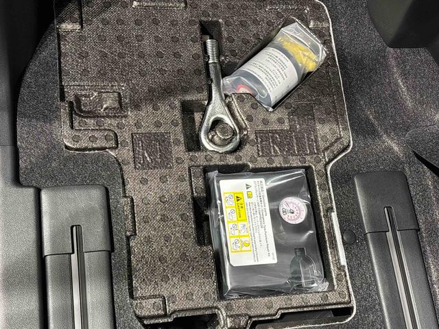 タントＸＬＥＤオートライト　パワースライドドアウェルカムオープン機能　電動パーキングブレーキ　運転席助手席シートヒーター　　フルホイールキャツプ　キーフリーシステム　　オート電動格納式ドアミラー（広島県）の中古車
