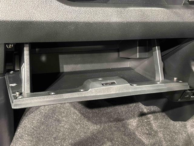 ムーヴＲＳ　電子パーキング　両側電動スライド　オートクルーズＬＥＤオートライト・フォグランプ　電動パーキングブレーキ　プッシュボタンスタート　セキュリティアラーム　バックカメラ　両側パワースライドドアウエルカムオープン機能　オート電動格納式ドアミラー（広島県）の中古車