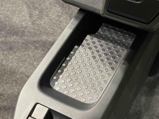 タフトＧターボ　ダーククロムベンチャー　電子パーキングブレーキスカイフィールトップ　クロムパック　メッキパック　シルバーアンダーガーニッシュ　インテリアアクセント　ＬＥＤオートハイビーム＆フォグランプ　電動パーキングブレーキ　バックカメラ　アルミホイール（広島県）の中古車
