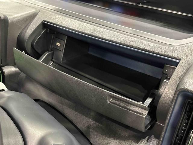 タントカスタムX バックカメラ付きLEDオートライト パワースライドドアウェルカムオープン機能 運転席ロングスライドシ−ト 助手席ロングスライド 助手席イージークローザー 15インチアルミホイール キーフリーシステム(広島県)の中古車