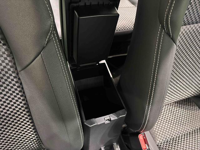 カローラフィールダー1.5G ダブルバイビー(広島県)の中古車
