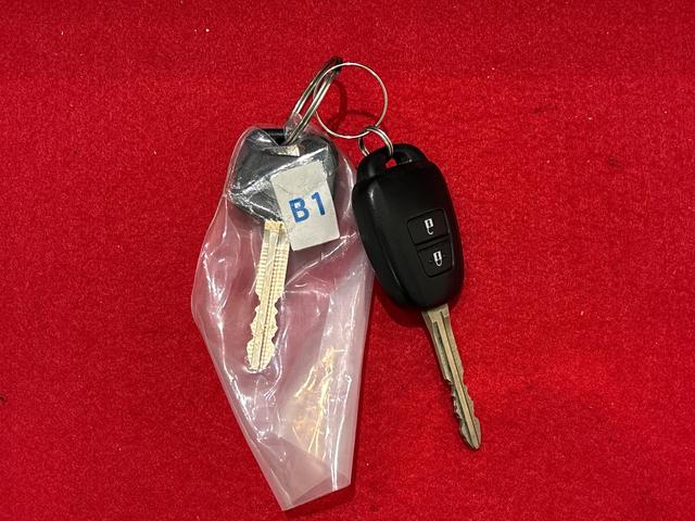 カローラフィールダー1.5G ダブルバイビー(広島県)の中古車