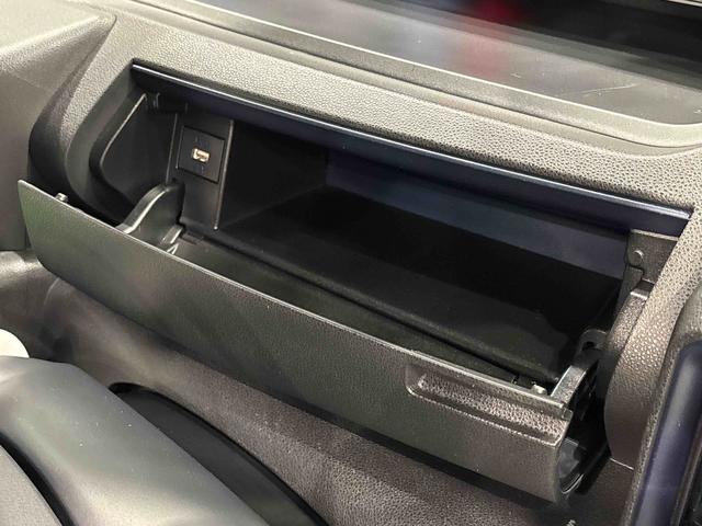 タントカスタムＲＳ　パノラマカメラ　電動パーキングブレーキＬＥＤオートライト　パワースライドドアウェルカムオープン機能　オート電動格納式ドアミラー　助手席ロングスライド　助手席イージークローザー　アルミホイール　キーフリーシステム（広島県）の中古車