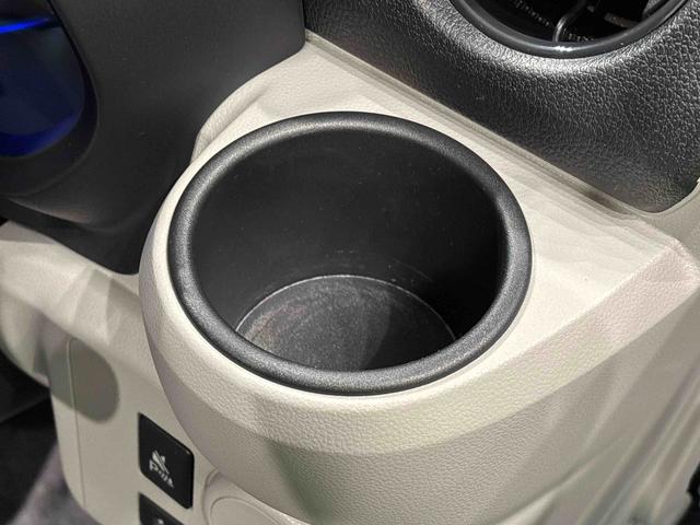 ミライースX SAIII LEDオートライト バックカメラ スマアシLEDヘッドランプ セキュリティアラーム コーナーセンサー 14インチフルホイールキャップ キーレスエントリー 電動格納式ドアミラー ショツピングフック マニュアルエアコン(広島県)の中古車