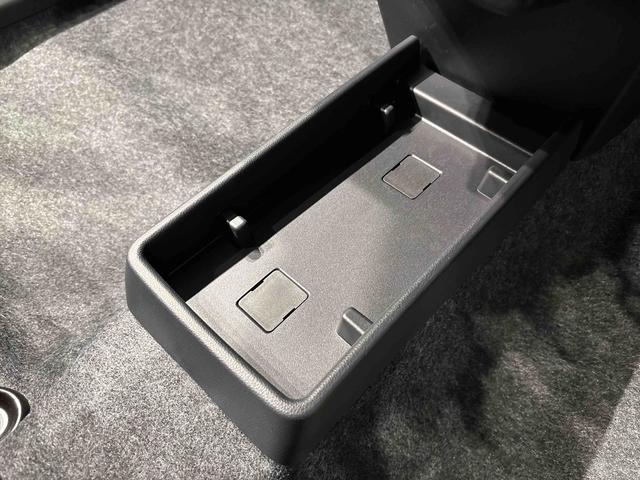 ミライースX SAIIILEDヘッドランプ セキュリティアラーム コーナーセンサー 14インチフルホイールキャップ キーレスエントリー 電動格納式ドアミラー ショツピングフック マニュアルエアコン(広島県)の中古車