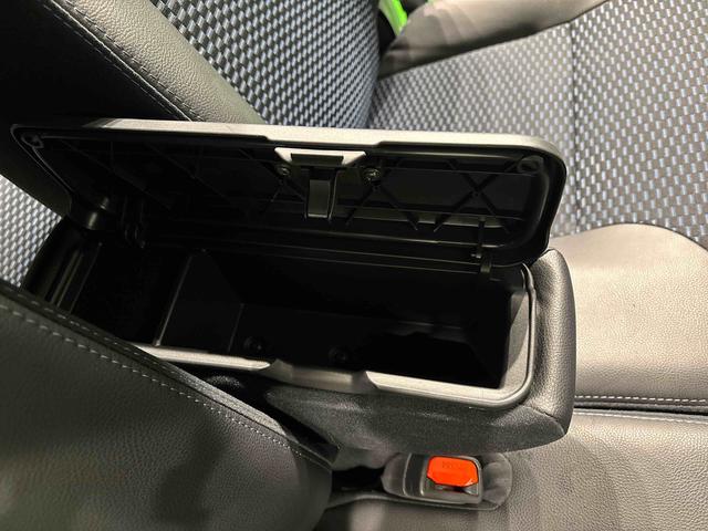 タントカスタムRS バックカメラ付き シートバックテーブルアイドリング 被害軽減ブレーキ 車線逸脱防止 セキュリティアラーム 電動格納ミラー LEDヘットライト ターボ 安全ボディ スマートキ− キーフリーキー オートライト(広島県)の中古車