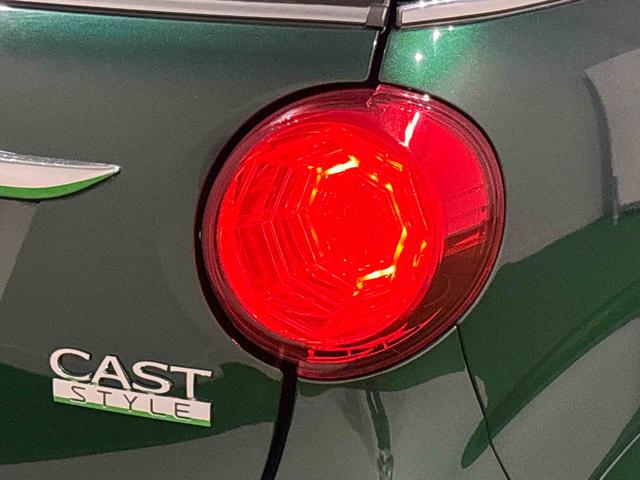 キャストスタイルG VS SAIII 運転席・助手席シートヒーターパノラマモニター対応純正ナビ装着用アップグレードパック 社外ディスプレイオーディオ オートライト LEDヘッドランプ LEDヘッドランプフォグ キーフリーシステム(広島県)の中古車