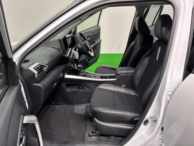 ロッキープレミアムG パノラマモニター対応 電動パーキングブレーキLEDヘッドランプ・フォグランプ 全車速追従機能付アダプティブクルーズコントロール レーンキープコントロール ブラインドスポットモニター 17インチアルミホイール シートヒーター(広島県)の中古車