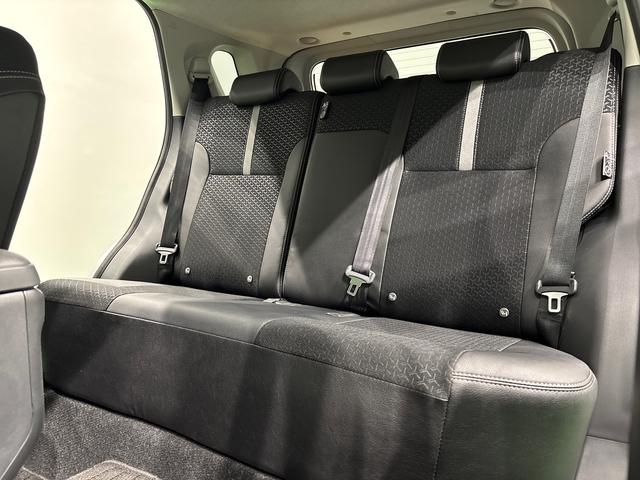 ロッキープレミアムG パノラマモニター対応 電動パーキングブレーキLEDヘッドランプ・フォグランプ 全車速追従機能付アダプティブクルーズコントロール レーンキープコントロール ブラインドスポットモニター 17インチアルミホイール シートヒーター(広島県)の中古車
