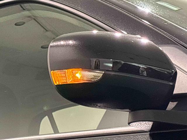 ロッキープレミアムＧ　ＨＥＶ衝突軽減Ｂ　車線逸脱警報システム　電動格納ドアミラー　レーダークルコン　Ｂカメラ　ＬＥＤヘッドライト　キーフリーシステム　スマートキー　アルミホイール　盗難防止システム　シートヒーター　オートライト（広島県）の中古車