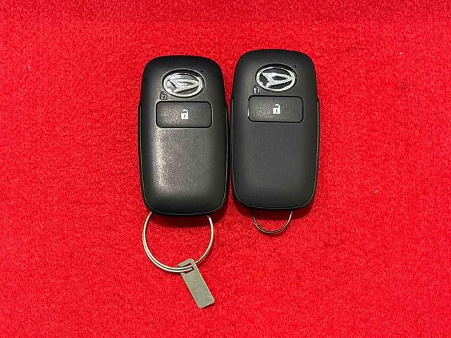 ロッキープレミアムＧ　ＨＥＶ衝突軽減Ｂ　車線逸脱警報システム　電動格納ドアミラー　レーダークルコン　Ｂカメラ　ＬＥＤヘッドライト　キーフリーシステム　スマートキー　アルミホイール　盗難防止システム　シートヒーター　オートライト（広島県）の中古車