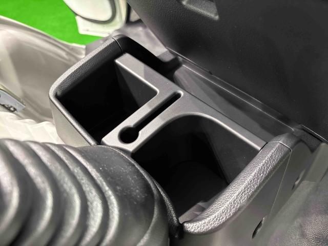ハイゼットトラックスタンダード　４ＷＤ　ＡＭ／ＦＭラジオ　スペアタイヤマニュアルレベリング機能付きハロゲンヘッドランプ　運転席ＳＲＳエアバック　バックソナー　電動式パワーステアリング　あゆみ板掛けテールゲート　ＶＳＣ＆ＴＲＣ　マニュアルエアコン　オートライト（広島県）の中古車
