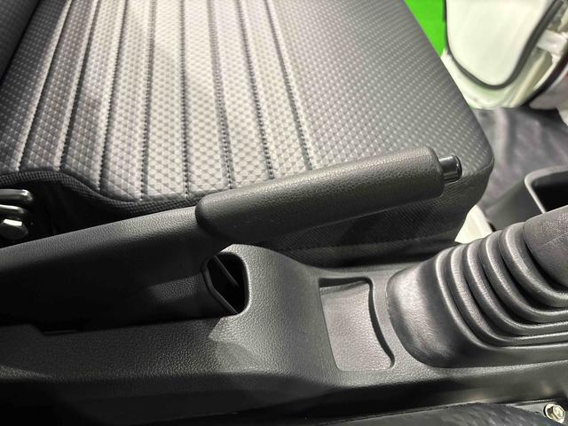 ハイゼットトラックスタンダード　４ＷＤ　ＡＭ／ＦＭラジオ　スペアタイヤマニュアルレベリング機能付きハロゲンヘッドランプ　運転席ＳＲＳエアバック　バックソナー　電動式パワーステアリング　あゆみ板掛けテールゲート　ＶＳＣ＆ＴＲＣ　マニュアルエアコン　オートライト（広島県）の中古車
