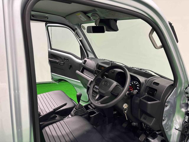 ハイゼットトラックスタンダード 5MT 2WD AM/FMラジオ オートライトエアコン ハロゲンヘッドランプ 運転席SRSエアバック 電動式パワーステアリング AM/FMラジオ あゆみ板掛けテールゲート スペアタイヤ ガードフレーム 衝突回避支援システム搭載(広島県)の中古車