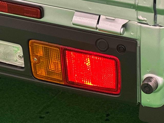 ハイゼットトラックスタンダード 5MT 2WD AM/FMラジオ オートライトエアコン ハロゲンヘッドランプ 運転席SRSエアバック 電動式パワーステアリング AM/FMラジオ あゆみ板掛けテールゲート スペアタイヤ ガードフレーム 衝突回避支援システム搭載(広島県)の中古車