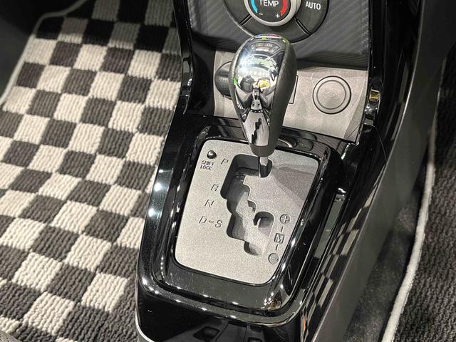 コペンGR スポーツ電動開閉式ルーフ LEDヘッドランプ・フォグランプ 16インチタイヤ&アルミホイール プッシュボタンスタート セキュリティアラーム スタビライザー(フロント・リヤ)(広島県)の中古車