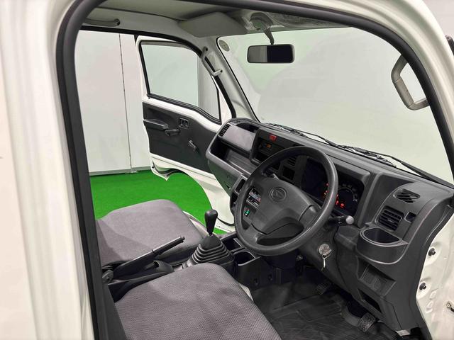 ハイゼットトラックスタンダード 4WD 5MT AM・FMラジオハロゲンヘッドランプ 運転席SRSエアバック 電動式パワーステアリング AM/FMラジオ あゆみ板掛けテールゲート スペアタイヤ ガードフレーム(広島県)の中古車