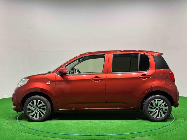 パッソX Gパッケージ ナビ バックカメラ付き ETC車載器オートエアコン オート格納機能付きミラー シートリフター LEDヘッドライト 助手席シートアンダートレイ 純正アルミホイール ボックス付きセンターアームレスト(広島県)の中古車