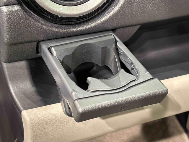 パッソX Gパッケージ ナビ バックカメラ付き ETC車載器オートエアコン オート格納機能付きミラー シートリフター LEDヘッドライト 助手席シートアンダートレイ 純正アルミホイール ボックス付きセンターアームレスト(広島県)の中古車