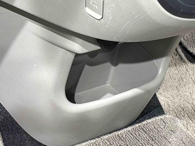 パッソX Gパッケージ ナビ バックカメラ付き ETC車載器オートエアコン オート格納機能付きミラー シートリフター LEDヘッドライト 助手席シートアンダートレイ 純正アルミホイール ボックス付きセンターアームレスト(広島県)の中古車