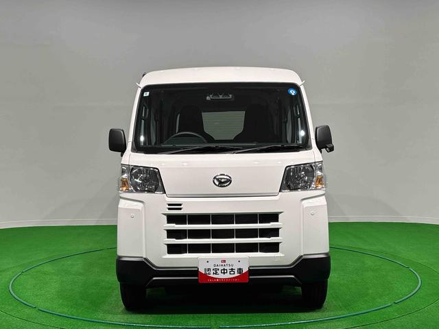 ハイゼットカーゴＤＸ　４ＷＤ　キーレスエントリー　マニュアルエアコン運転席・助手席パワーウインドウ　オートライト　ハンド式サイドブレーキ　マニュアルレベリング機能付きハロゲンヘッドライト　アイドリングストップ機能　テンパータイヤ　ＡＭ／ＦＭラジオ　リアヒーター（広島県）の中古車