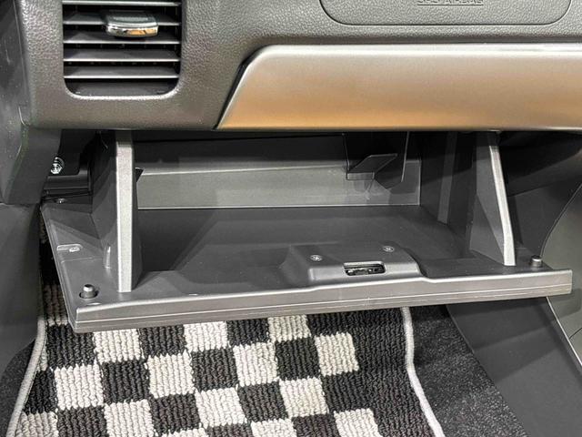 コペンセロ シートヒーター オートライト電動開閉式ルーフ LEDヘッドランプ ハロゲンフォグランプ 16インチタイヤ&アルミホイール プッシュボタンスタート セキュリティアラーム スタビライザー(フロント・リヤ)(広島県)の中古車