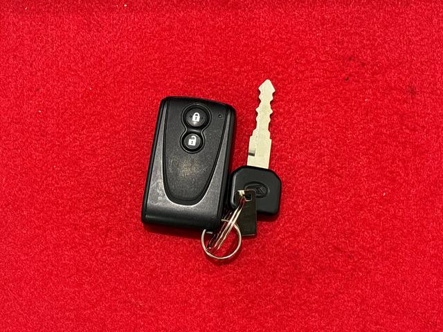 コペンセロ シートヒーター オートライト電動開閉式ルーフ LEDヘッドランプ ハロゲンフォグランプ 16インチタイヤ&アルミホイール プッシュボタンスタート セキュリティアラーム スタビライザー(フロント・リヤ)(広島県)の中古車