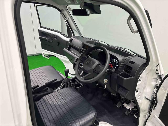 ハイゼットトラックスタンダード　４ＷＤ　５ＭＴ　３方開　オートライトハロゲンヘッドランプ　運転席ＳＲＳエアバック　バックソナー　電動式パワーステアリング　ＡＭ／ＦＭラジオ　マニュアルエアコン（広島県）の中古車