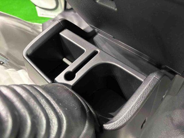 ハイゼットトラックスタンダード　４ＷＤ　５ＭＴ　３方開　オートライトハロゲンヘッドランプ　運転席ＳＲＳエアバック　バックソナー　電動式パワーステアリング　ＡＭ／ＦＭラジオ　マニュアルエアコン（広島県）の中古車
