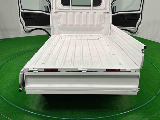 ハイゼットトラックスタンダード　４ＷＤ　５ＭＴ　３方開　オートライトハロゲンヘッドランプ　運転席ＳＲＳエアバック　バックソナー　電動式パワーステアリング　ＡＭ／ＦＭラジオ　マニュアルエアコン（広島県）の中古車