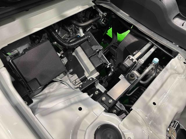 ハイゼットトラックスタンダード　４ＷＤ　５ＭＴ　３方開　オートライトハロゲンヘッドランプ　運転席ＳＲＳエアバック　バックソナー　電動式パワーステアリング　ＡＭ／ＦＭラジオ　マニュアルエアコン（広島県）の中古車