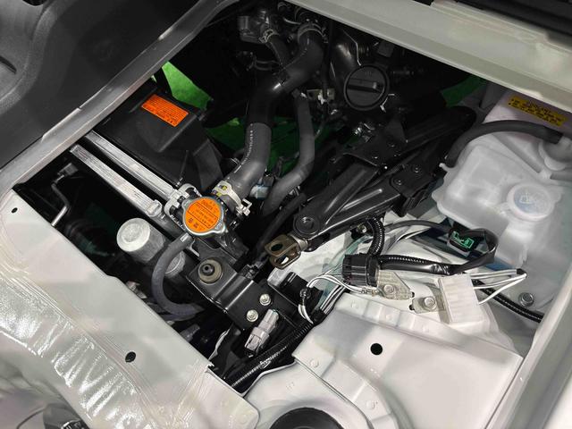 ハイゼットトラックスタンダード　４ＷＤ　５ＭＴ　３方開　オートライトハロゲンヘッドランプ　運転席ＳＲＳエアバック　バックソナー　電動式パワーステアリング　ＡＭ／ＦＭラジオ　マニュアルエアコン（広島県）の中古車
