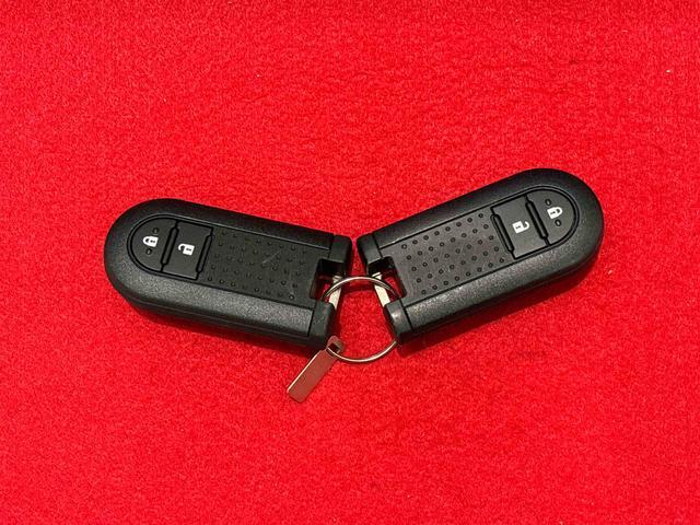 ムーヴカスタム Xリミテッド SAIII運転席シートヒーター アルミホイール オートライト プッシュボタンスタート セキュリティアラーム キーフリーシステム オート電動格納式ドアミラー シートリフター(広島県)の中古車