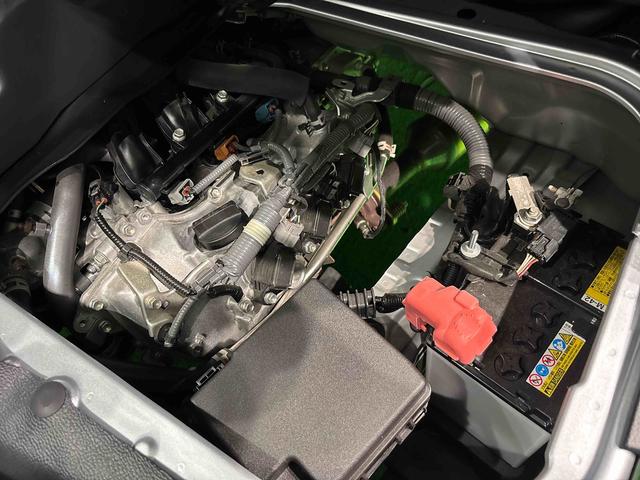 ハイゼットカーゴハイゼットスローパーキーレスエントリー マニュアルエアコン 運転席・助手席パワーウインドウ オートライト ハンド式サイドブレーキ ハロゲンヘッドライト アイドリングストップ機能 テンパータイヤ(広島県)の中古車
