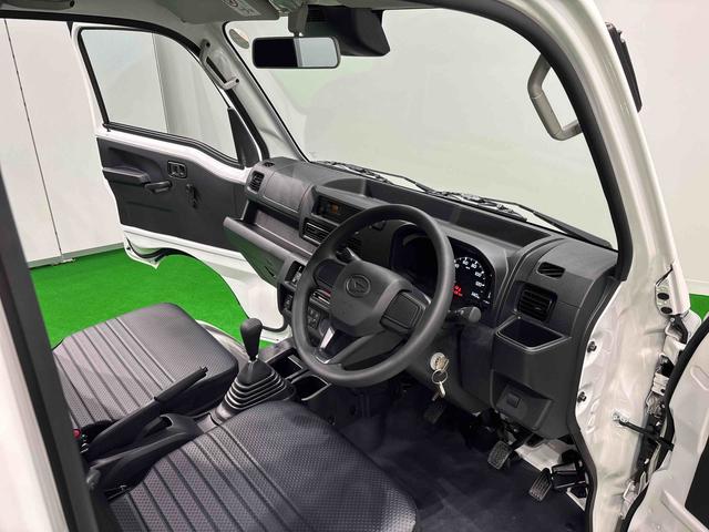 ハイゼットトラックスタンダード　２ＷＤ　５ＭＴ　マニュアルエアコン　ラジオ５ＭＴミッション　オートライト　コーナーセンサー　スペアタイヤ　ハロゲンヘッドライト　スマートアシスト　ヘッドライトレベライザー　サイドアンダーミラー付き（広島県）の中古車