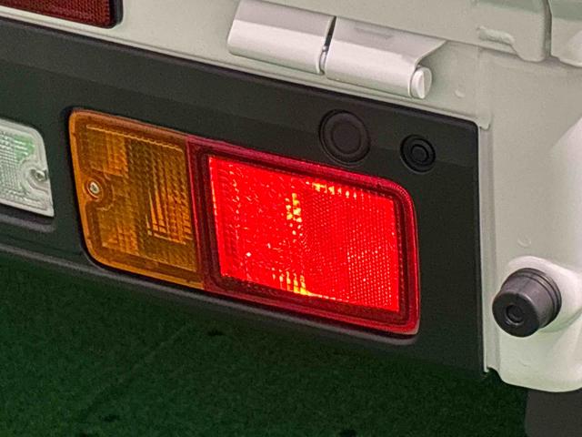 ハイゼットトラックスタンダード　２ＷＤ　５ＭＴ　マニュアルエアコン　ラジオ５ＭＴミッション　オートライト　コーナーセンサー　スペアタイヤ　ハロゲンヘッドライト　スマートアシスト　ヘッドライトレベライザー　サイドアンダーミラー付き（広島県）の中古車