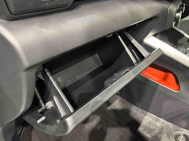 ロッキーＧ　４ＷＤ　ナビ　ドライブレコーダー　ＥＴＣ　バックカメラＬＥＤヘッドランプ・フォグランプ　全車速追従機能付アダプティブクルーズコントロール　レーンキープコントロール　１７インチアルミホイール　シートヒーター　プッシュボタンスタート　キーフリーシステム（広島県）の中古車